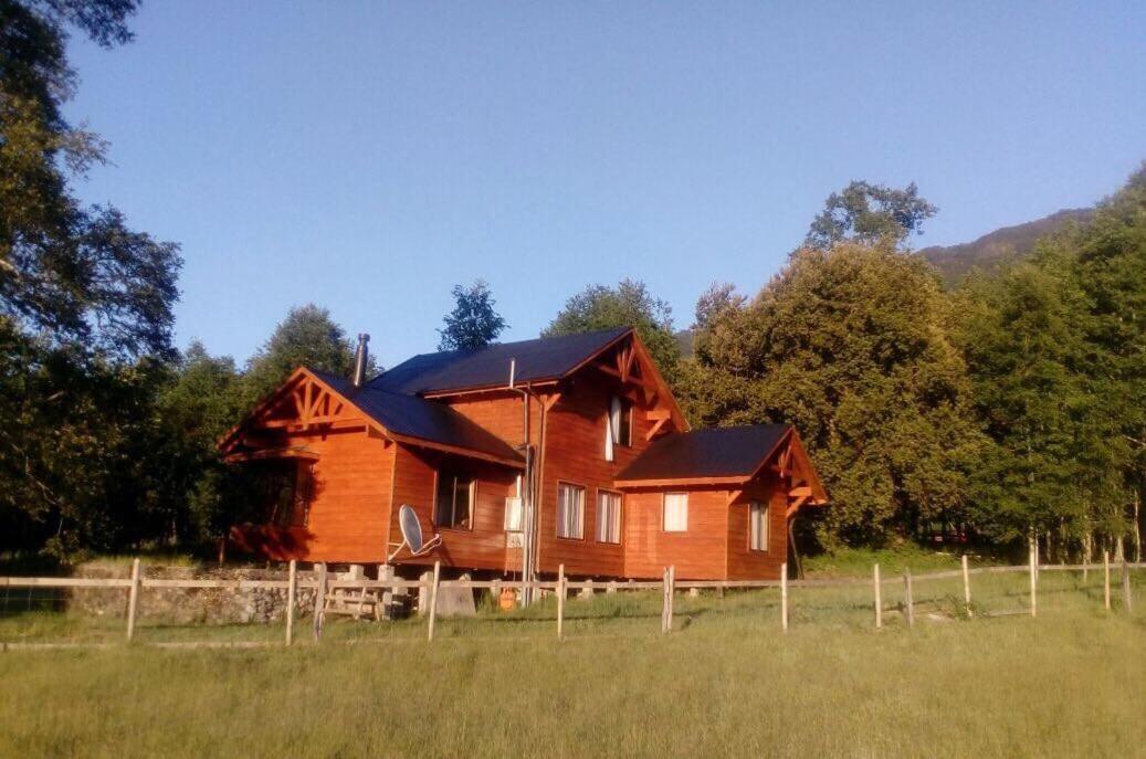 Cabanas Los Canelos Hermosa Granja En ปูกอน ภายนอก รูปภาพ